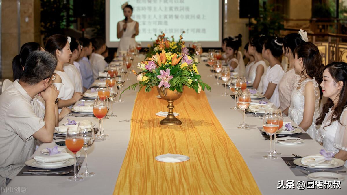 餐具摆放西餐问题有哪些_西餐餐具摆放问题_西餐具摆放位置